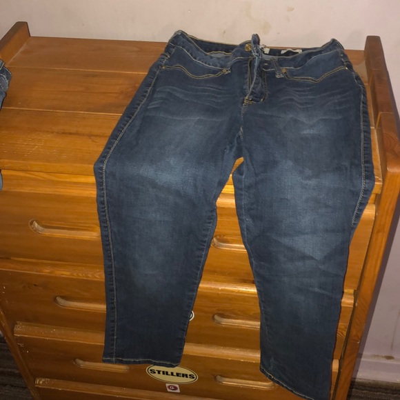 Jean capris - Picture 1 of 2